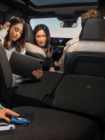 Amplio habitáculo del gran SUV de 7 plazas PEUGEOT E-5008