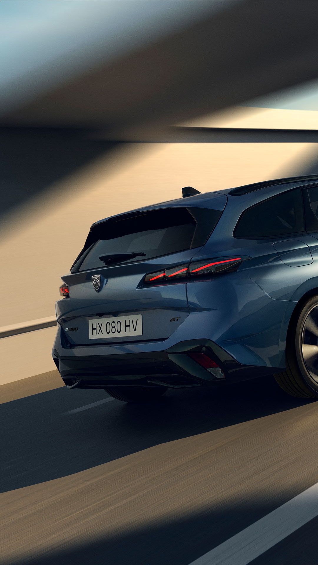 Nueva vista trasera del PEUGEOT E-308 SW