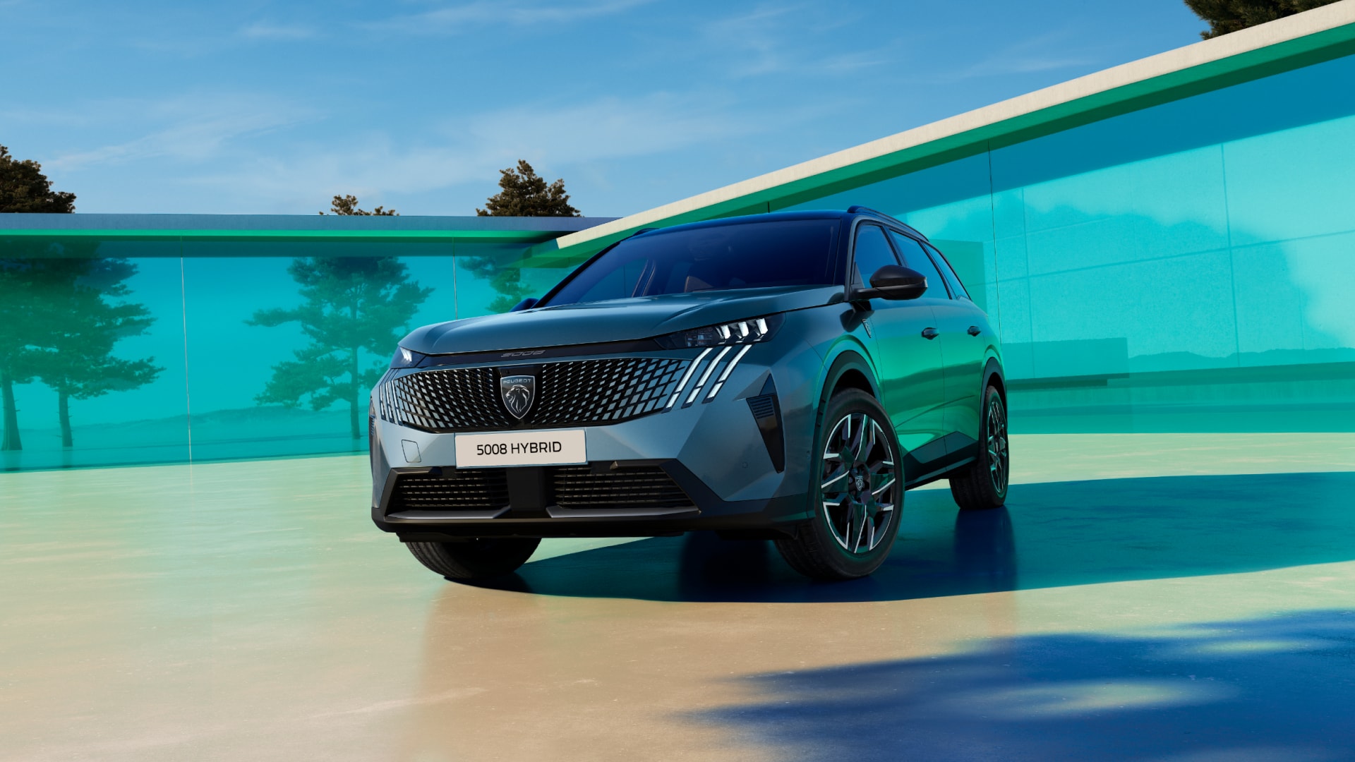 Peugeot 5008 Hybrid en vista frontal de tres cuartos