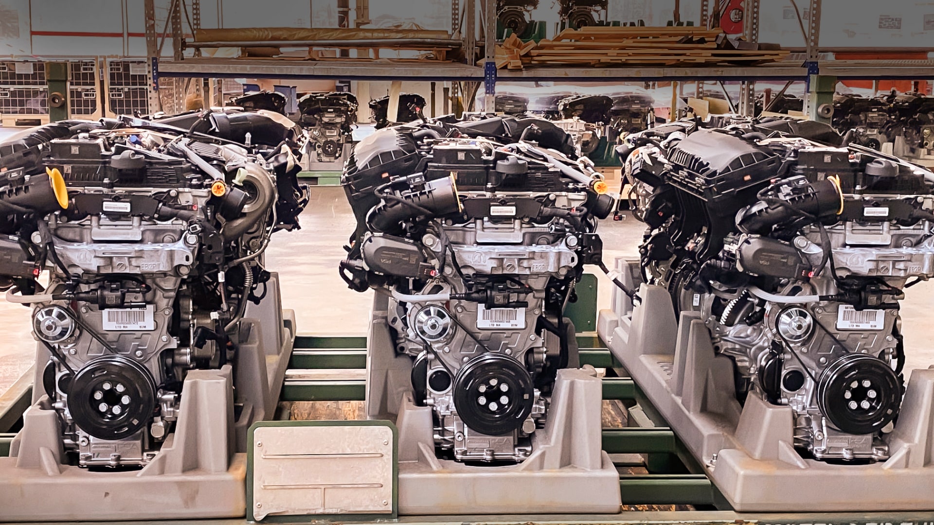 Producción del motor Turbo 100 en la fábrica